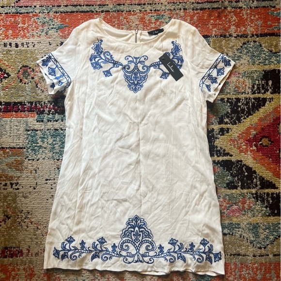 Lulus Tale to Tell Blue and Ivory Embroidered Shift Dress XL - Picture 2 of 6